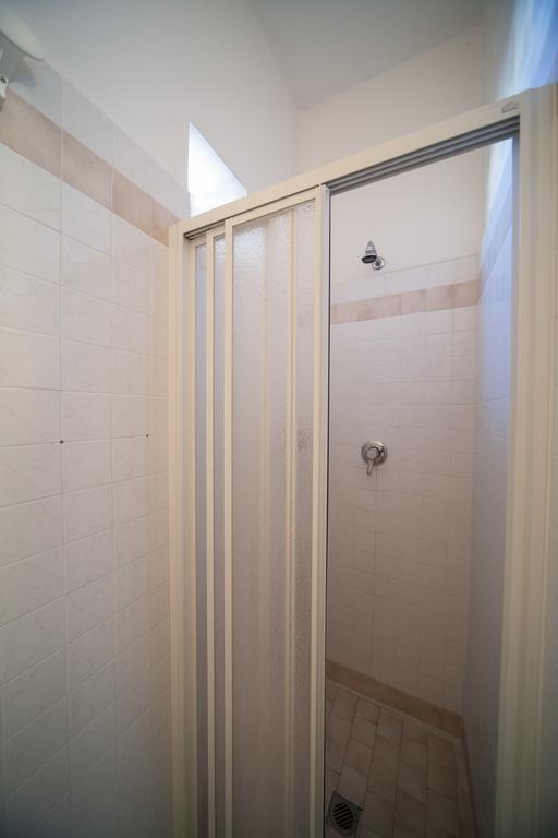 Hotel Madison Ριτσόνε Δωμάτιο φωτογραφία