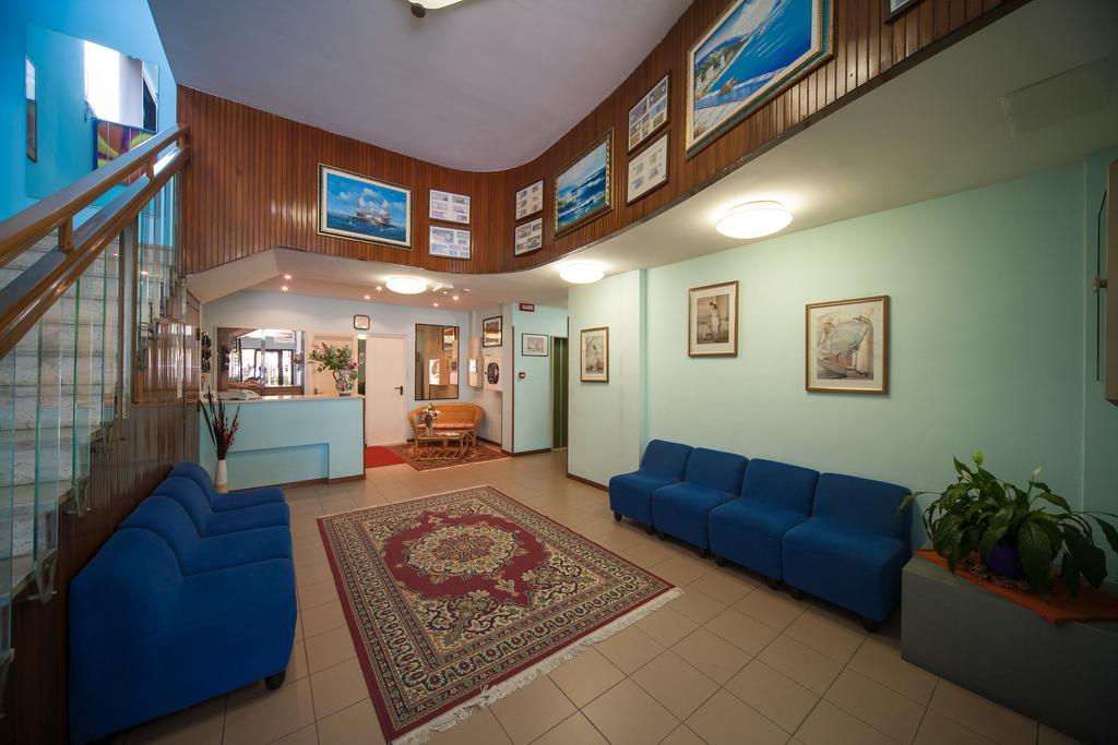 Hotel Madison Ριτσόνε Εξωτερικό φωτογραφία